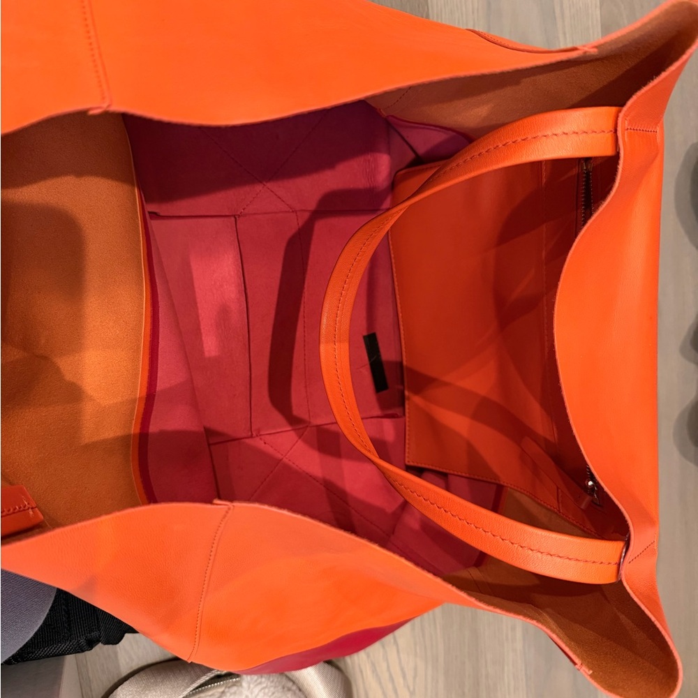 Old Celine, Horizontal Cabas Tote, NEW, two tones - orange/red. - Picture 8 of 9